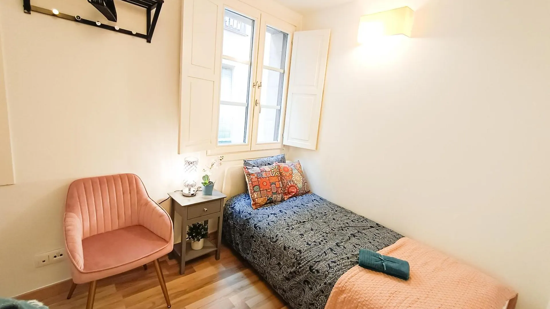Hostel Oasis Rooms Barcelona - By La Rambla