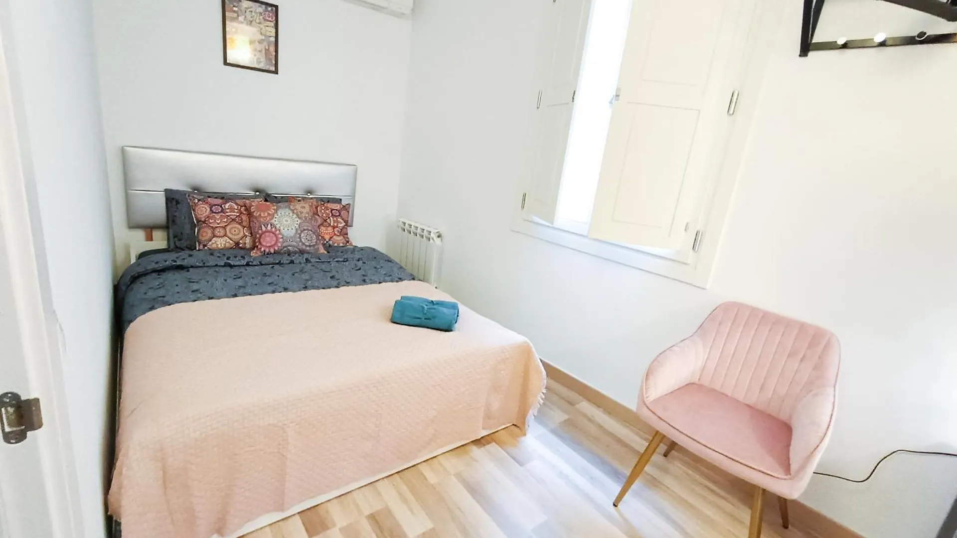 Oasis Rooms Barcelona - By La Rambla