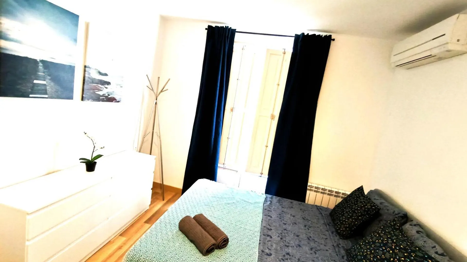 Oasis Rooms Barcelona - By La Rambla 0*,